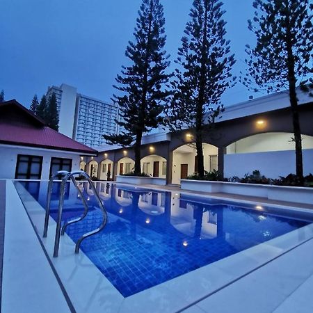 โรงแรมทาเกย์เตย์คันทรี Tagaytay City ภายนอก รูปภาพ