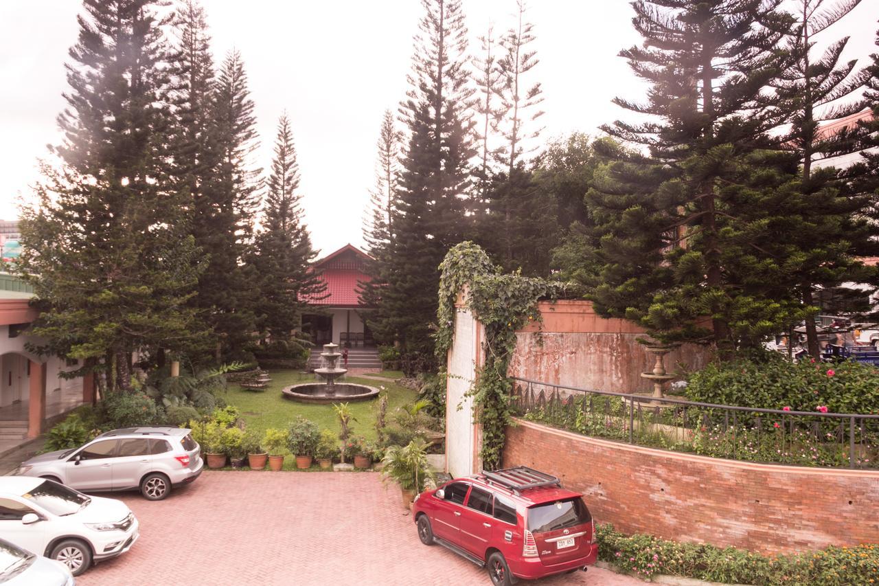 โรงแรมทาเกย์เตย์คันทรี Tagaytay City ภายนอก รูปภาพ